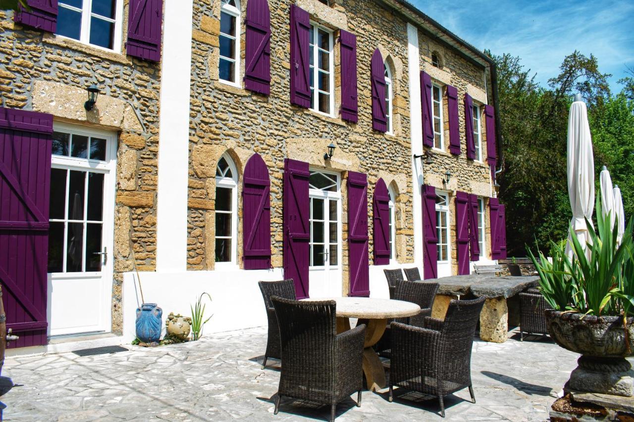 Les Volets Violets Bed & Breakfast Salles  Luaran gambar